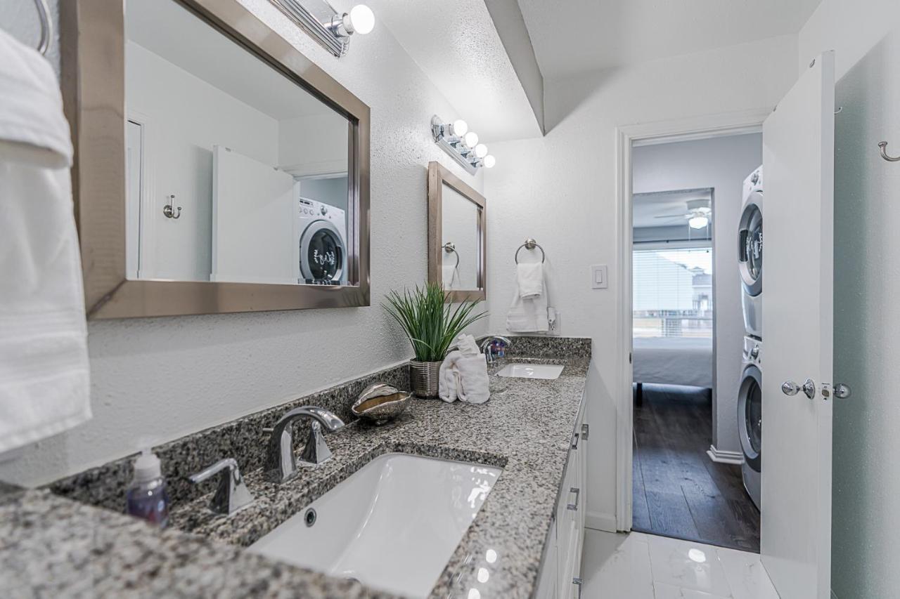 Hot Tub - Ocean Views - Steps To Private Beach - Quiet Location Galveston Exteriör bild